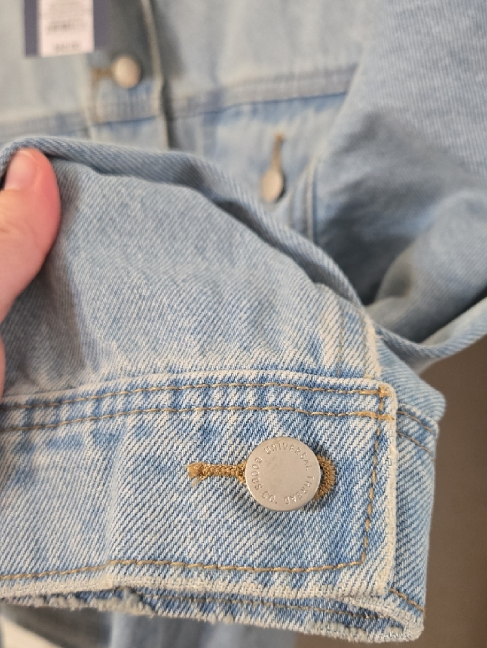 Universal Thread Light Blue Denim Jean Jacket - Picture 4 of 9